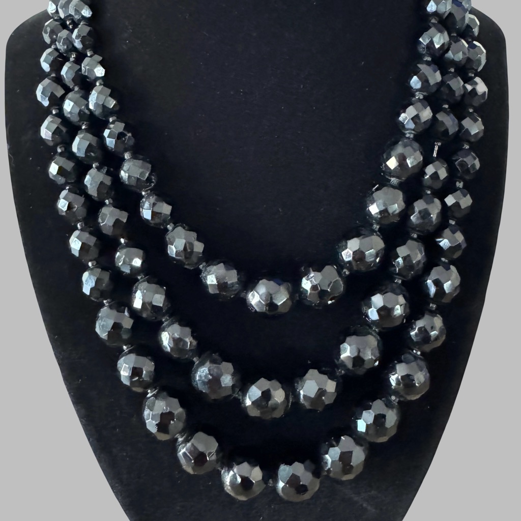 Vintage Hobe Black Glass Beaded Necklace